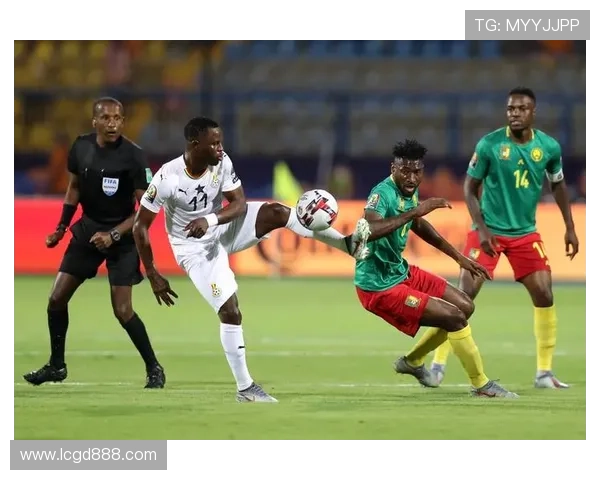 足球明星在比赛中精彩复仇瞬间视频引发热议与关注